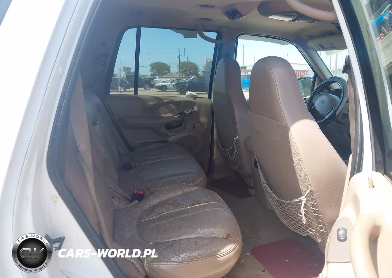 1997 Ford Expedition Eddie Bauer-Xlt VIN:1FMEU17LXVLB93632 - 8