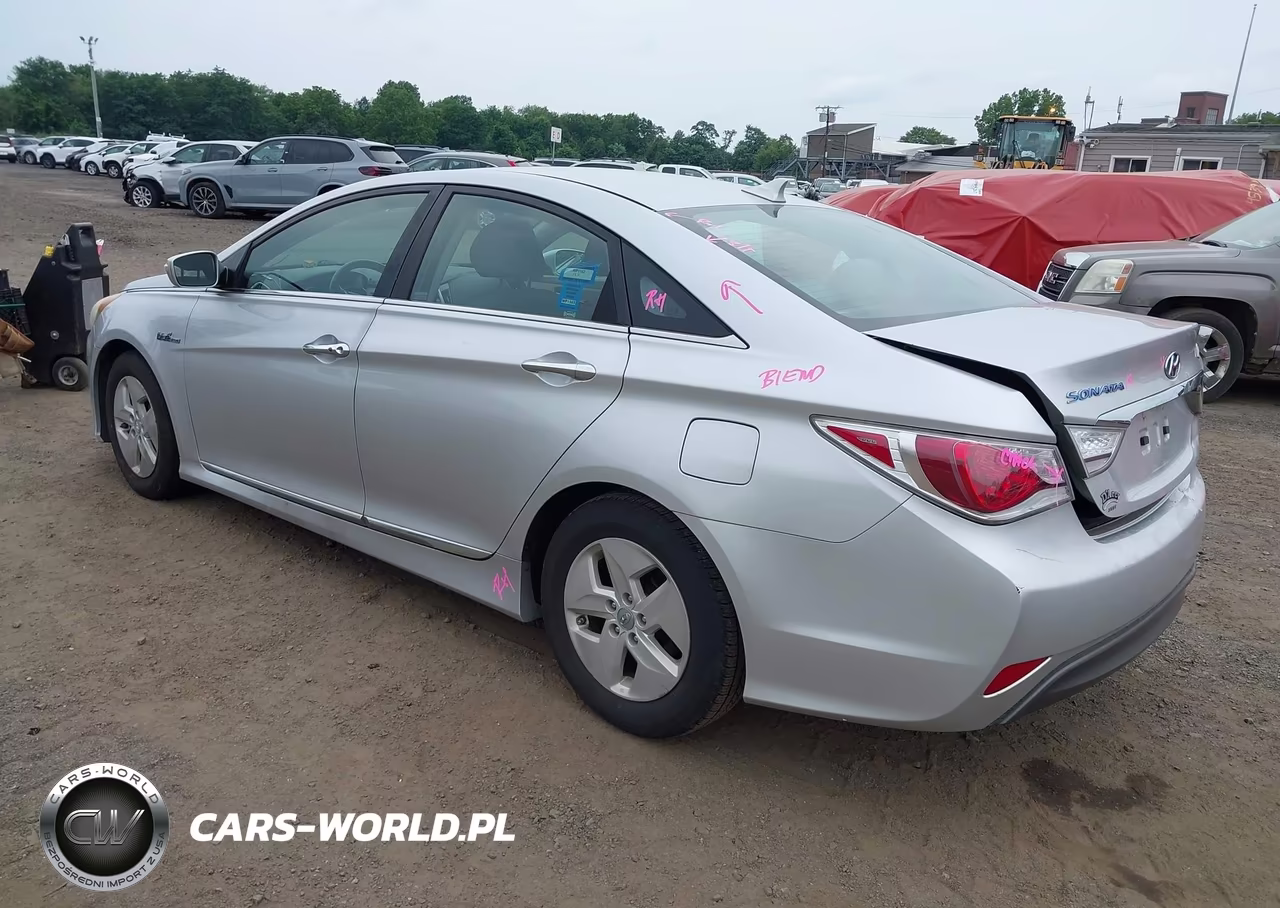 2011 Hyundai Sonata Hybrid VIN:KMHEC4A4XBA003048 - 3