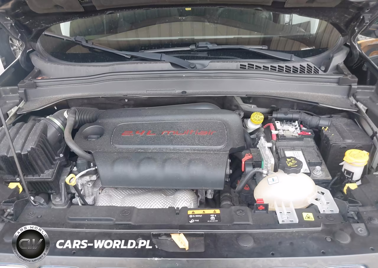 2021 Jeep Renegade Latitude 4X4 VIN:ZACNJDBB4MPM30703 - 10