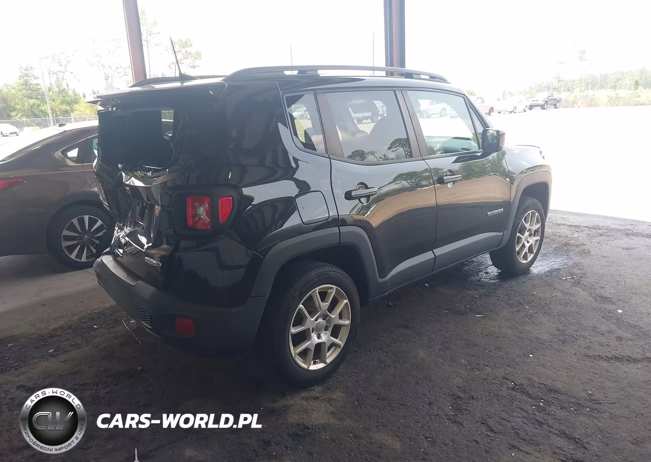2021 Jeep Renegade Latitude 4X4 VIN:ZACNJDBB4MPM30703 - 4