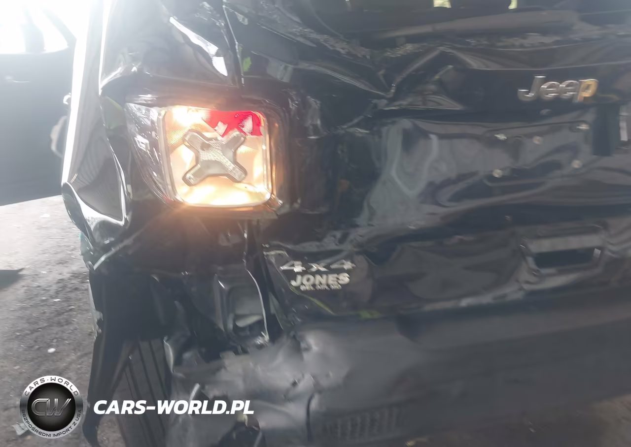 2021 Jeep Renegade Latitude 4X4 VIN:ZACNJDBB4MPM30703 - 6
