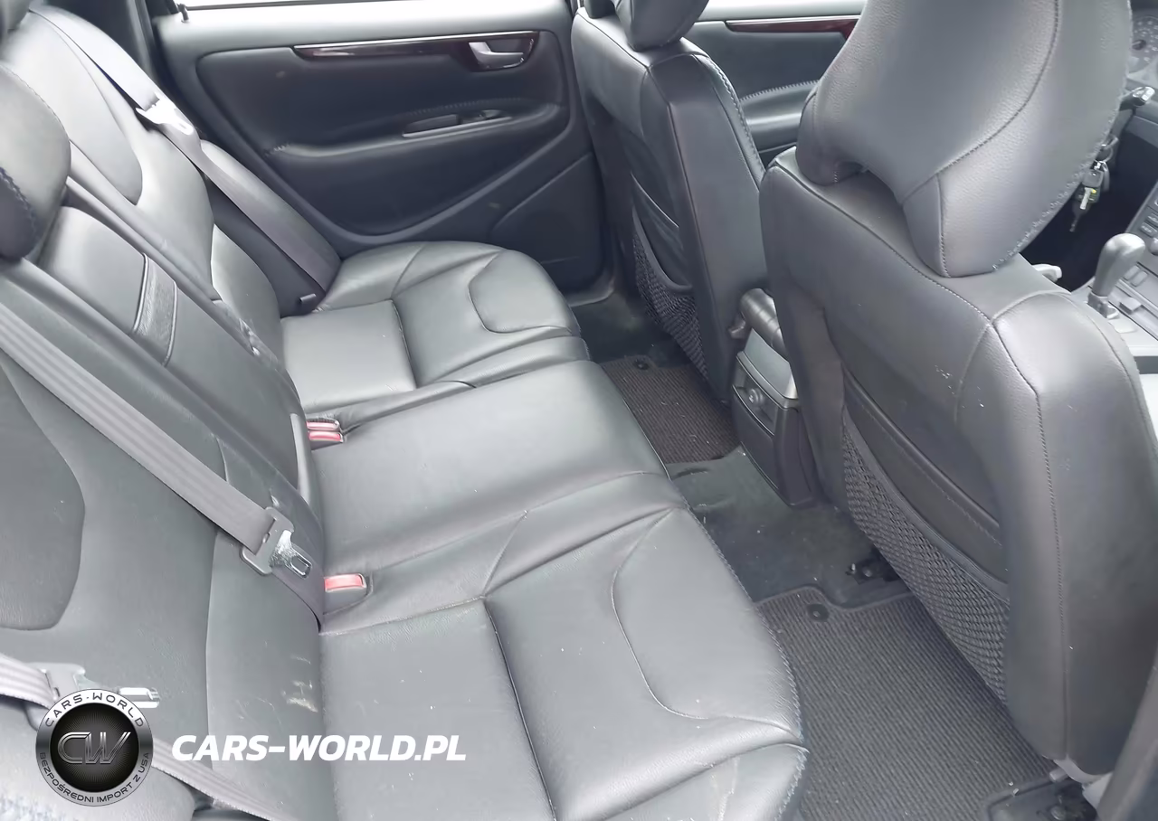 2002 Volvo V70 VIN:YV1SV58D521070426 - 8