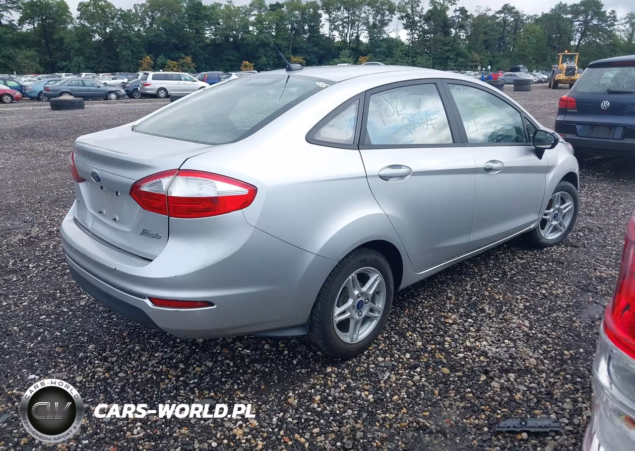 2017 Ford Fiesta Se VIN:3FADP4BJ4HM110316 - 4