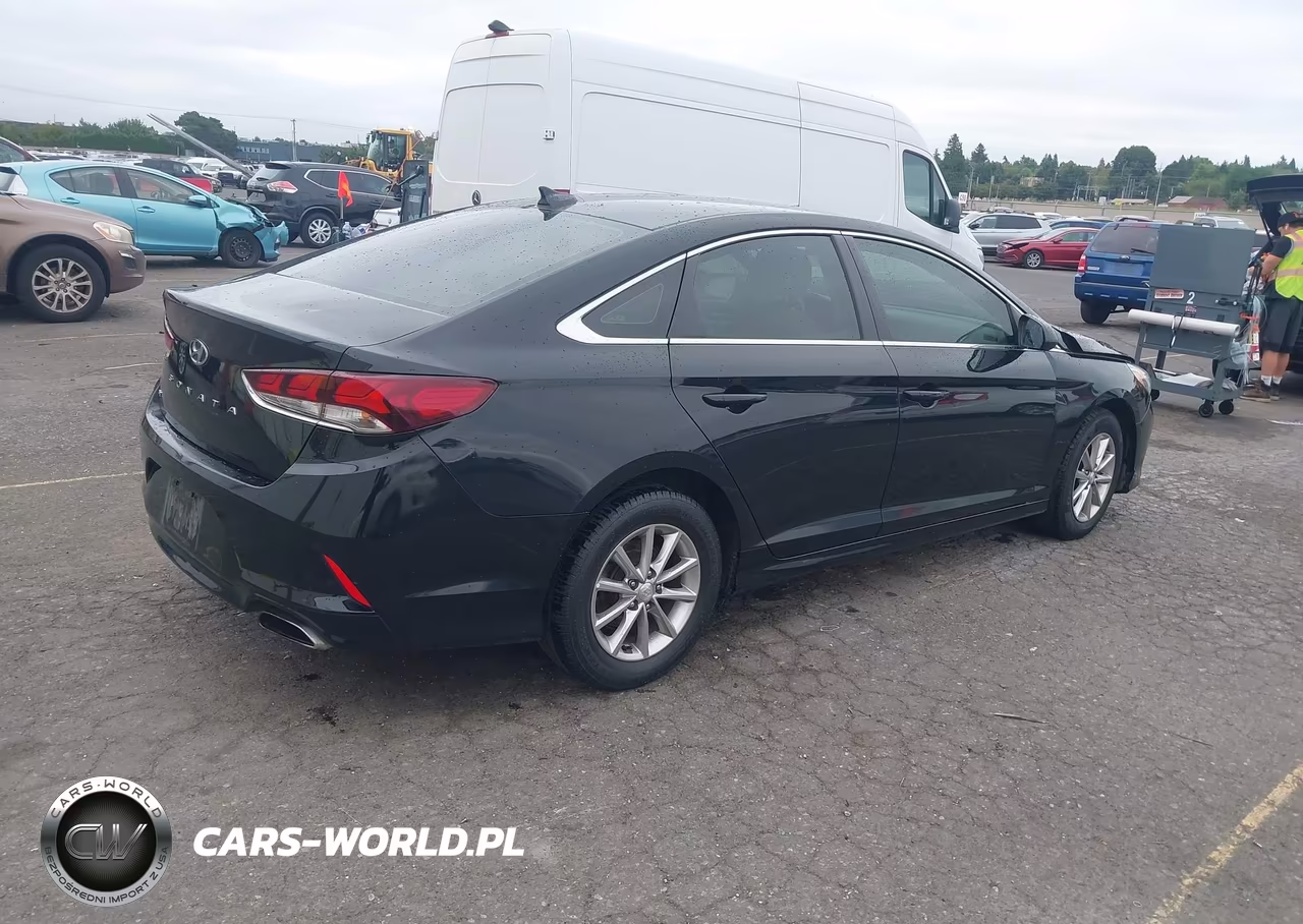 2018 Hyundai Sonata Se VIN:5NPE24AF6JH728176 - 4