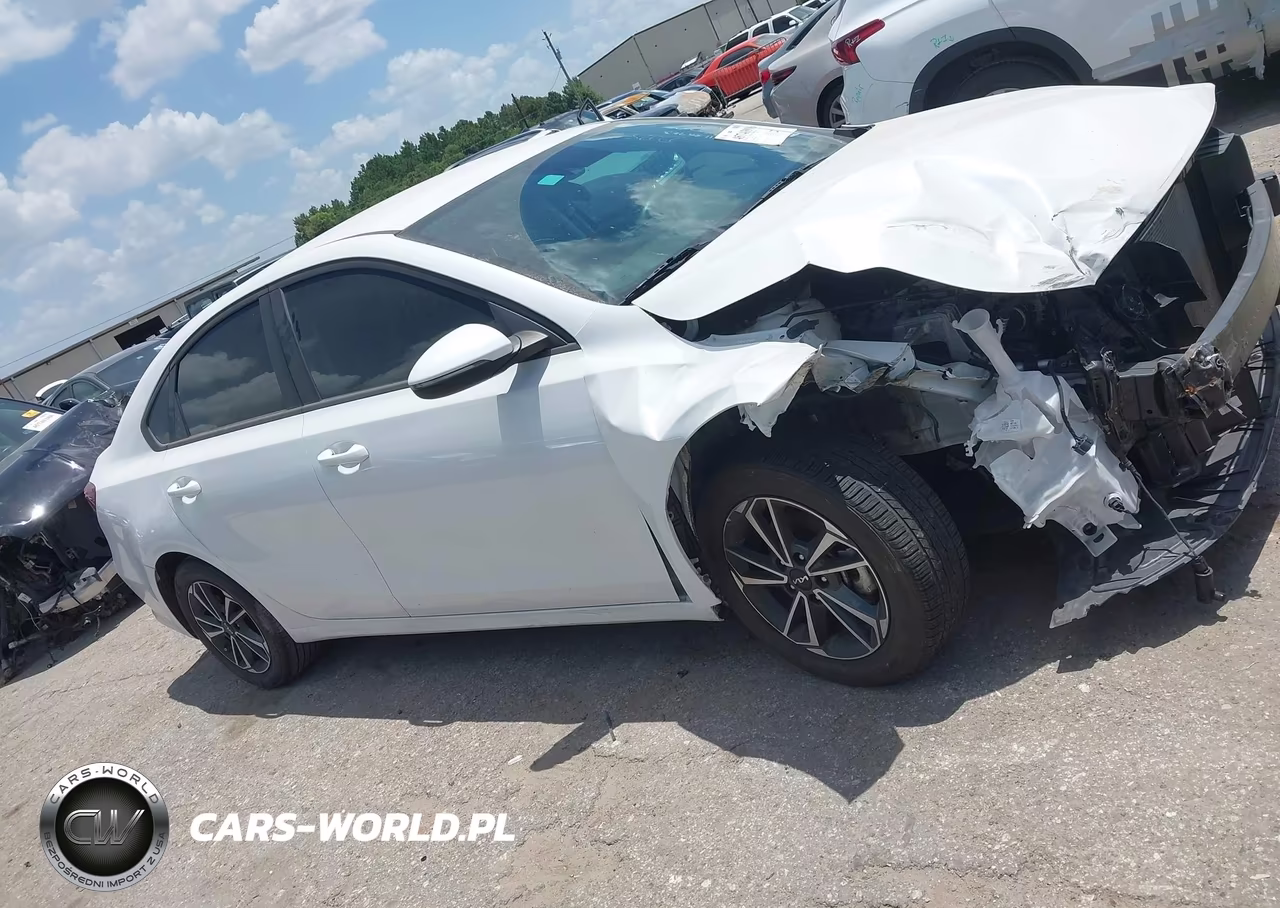 2023 Kia Forte Lxs VIN:3KPF24AD8PE674654 - 13