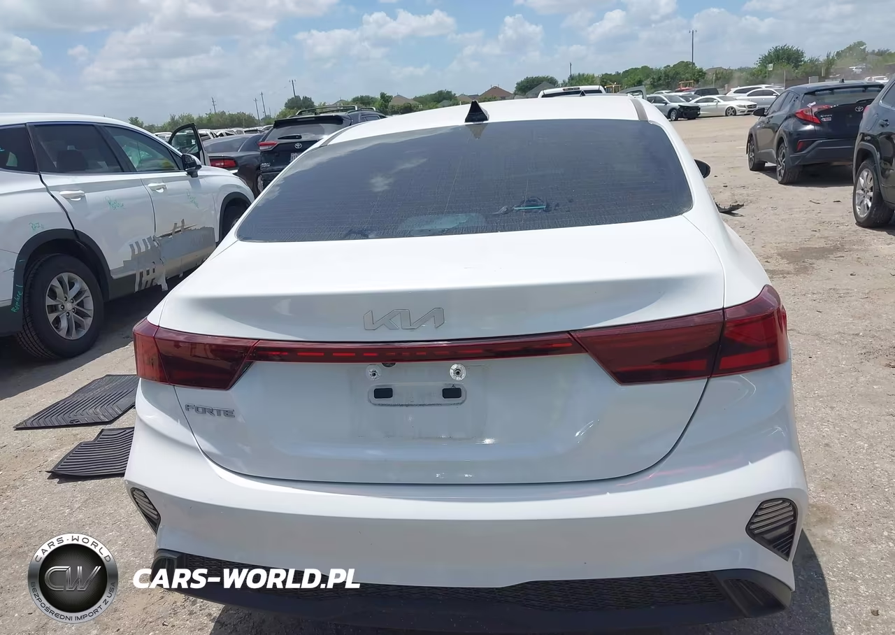 2023 Kia Forte Lxs VIN:3KPF24AD8PE674654 - 16
