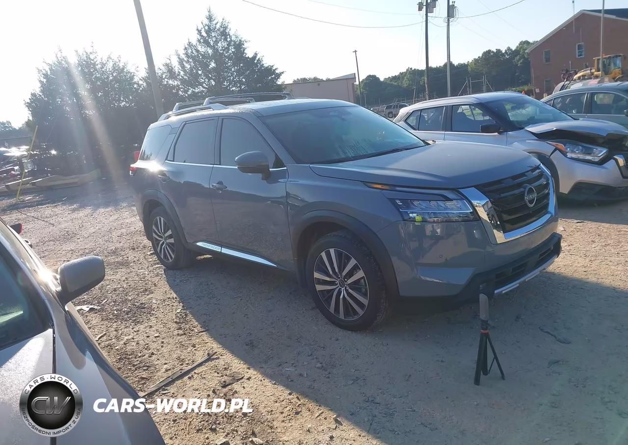 2022 Nissan Pathfinder Platinum 4Wd