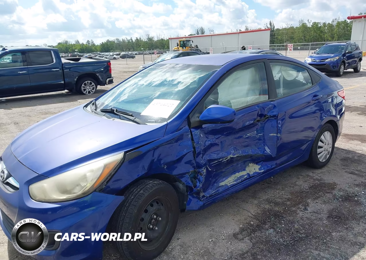 2013 Hyundai Accent Gls VIN:KMHCT4AE2DU359656 - 12