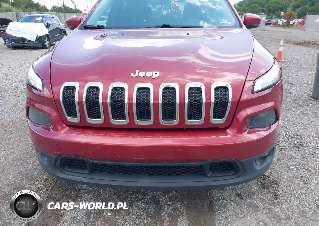 2015 Jeep Cherokee Latitude VIN:1C4PJLCS9FW531147 - 12
