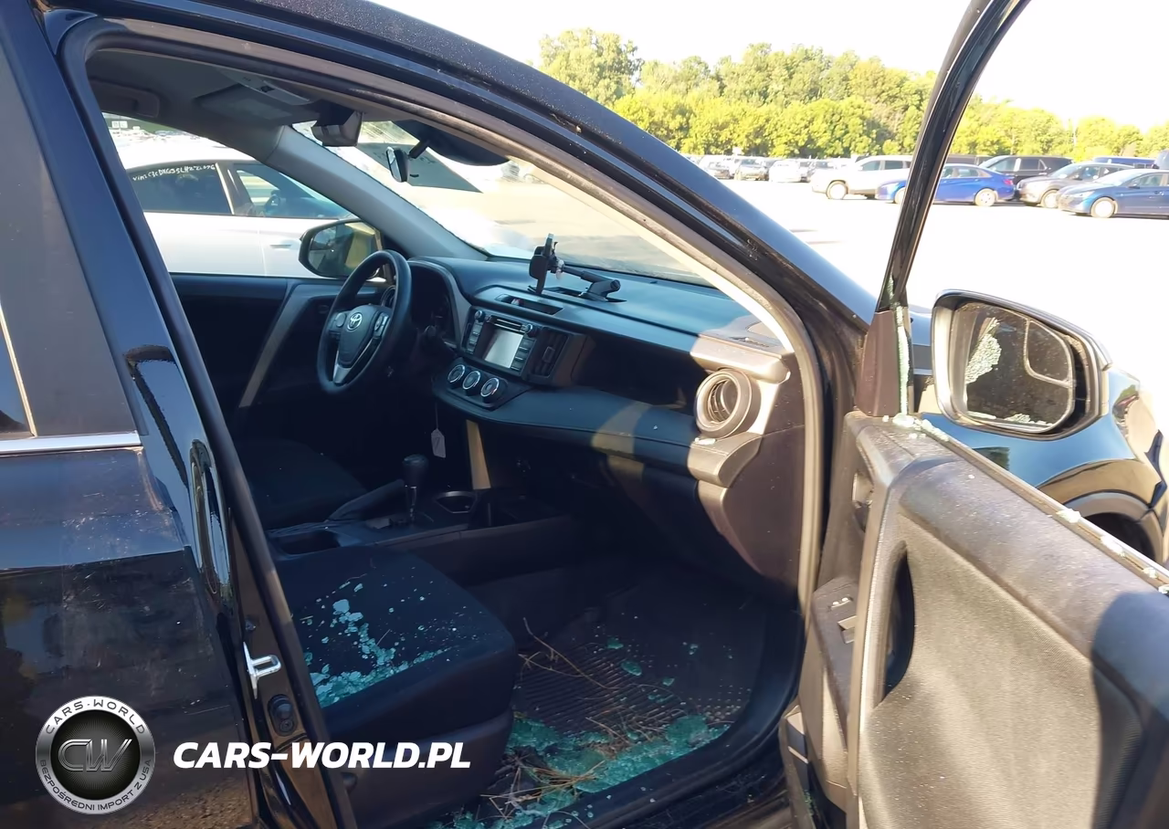 2017 Toyota Rav4 Le VIN:2T3BFREV8HW564874 - 5