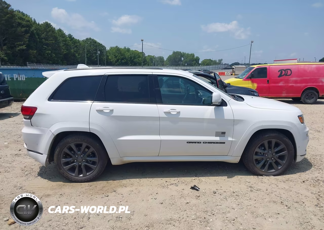 2018 Jeep Grand Cherokee High Altitude 4X4 VIN:1C4RJFCG7JC195451 - 13