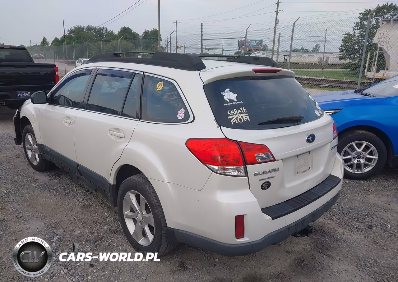 2014 Subaru Outback 2.5I VIN:4S4BRCAC6E3318280 - 3