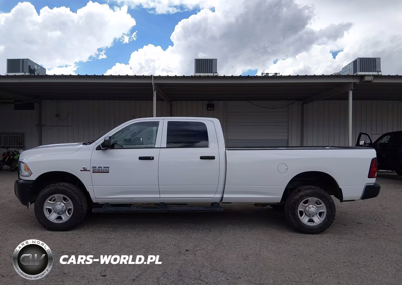 2017 Ram 2500 Tradesman 4X4 8' Box VIN:3C6UR5HL3HG678405 - 14