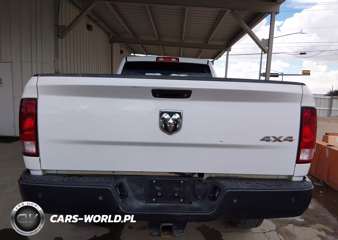 2017 Ram 2500 Tradesman 4X4 8' Box VIN:3C6UR5HL3HG678405 - 16