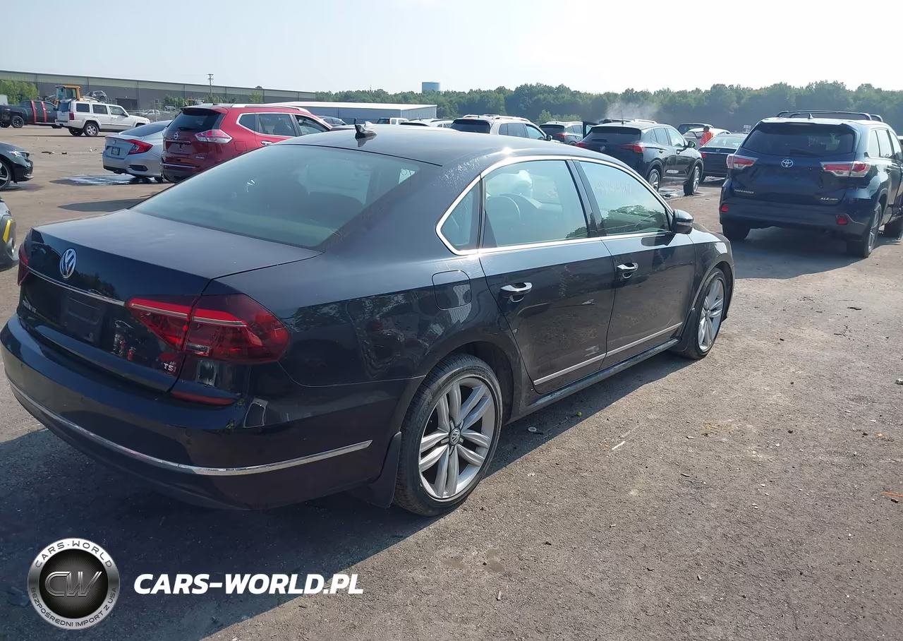 2017 Volkswagen Passat 1.8T Se VIN:1VWGT7A36HC012815 - 4