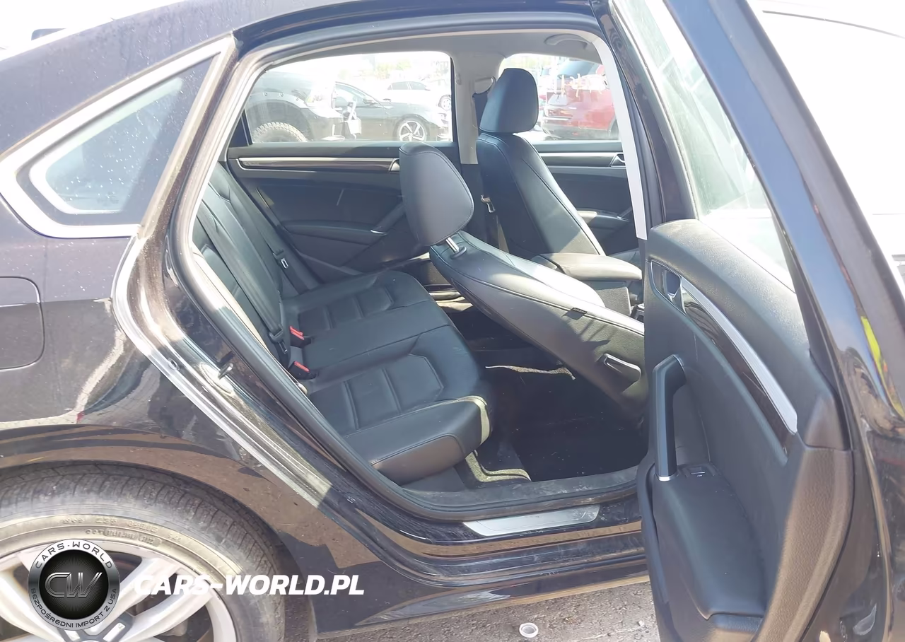 2017 Volkswagen Passat 1.8T Se VIN:1VWGT7A36HC012815 - 8