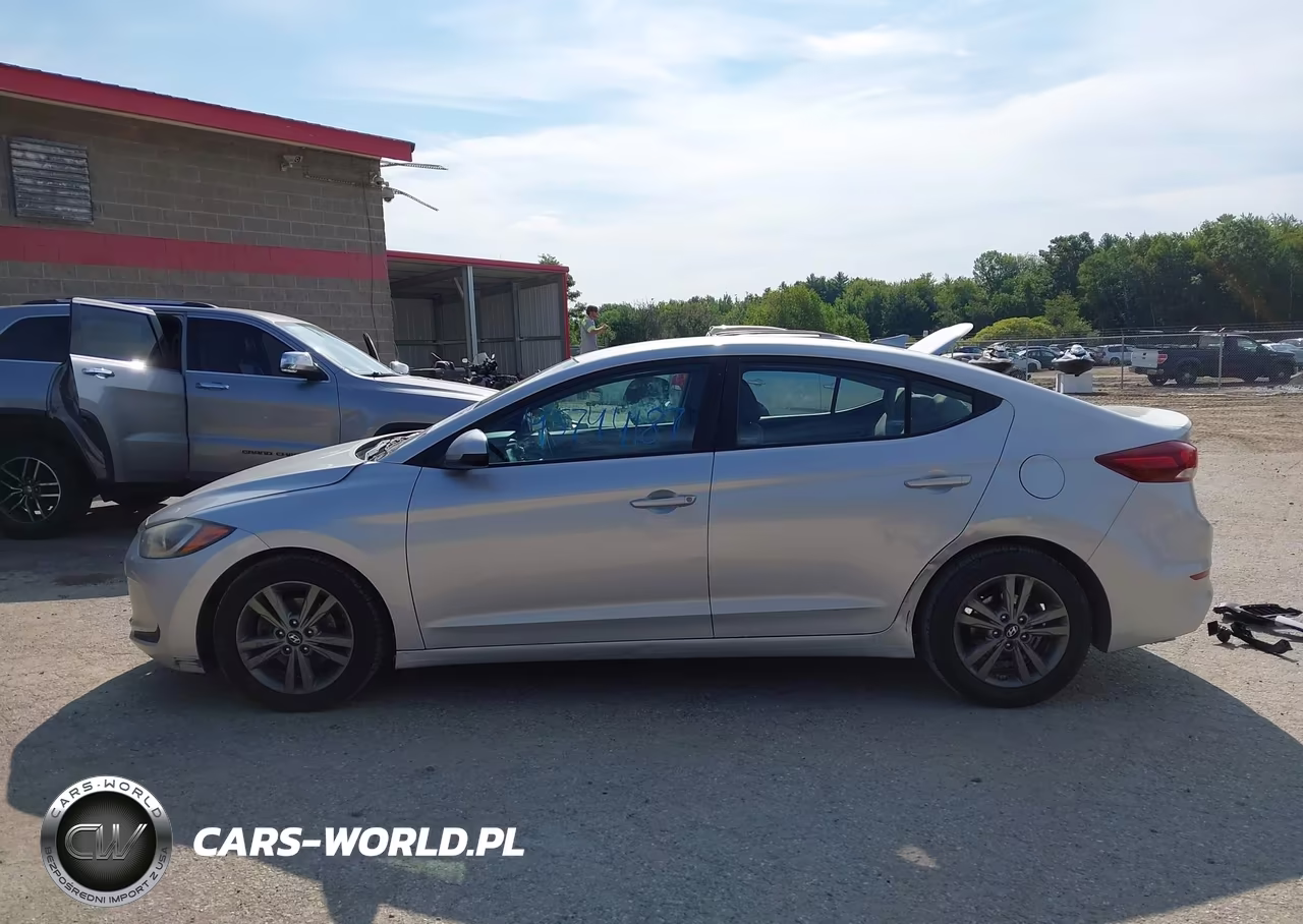 2018 Hyundai Elantra Sel VIN:5NPD84LF5JH238335 - 15