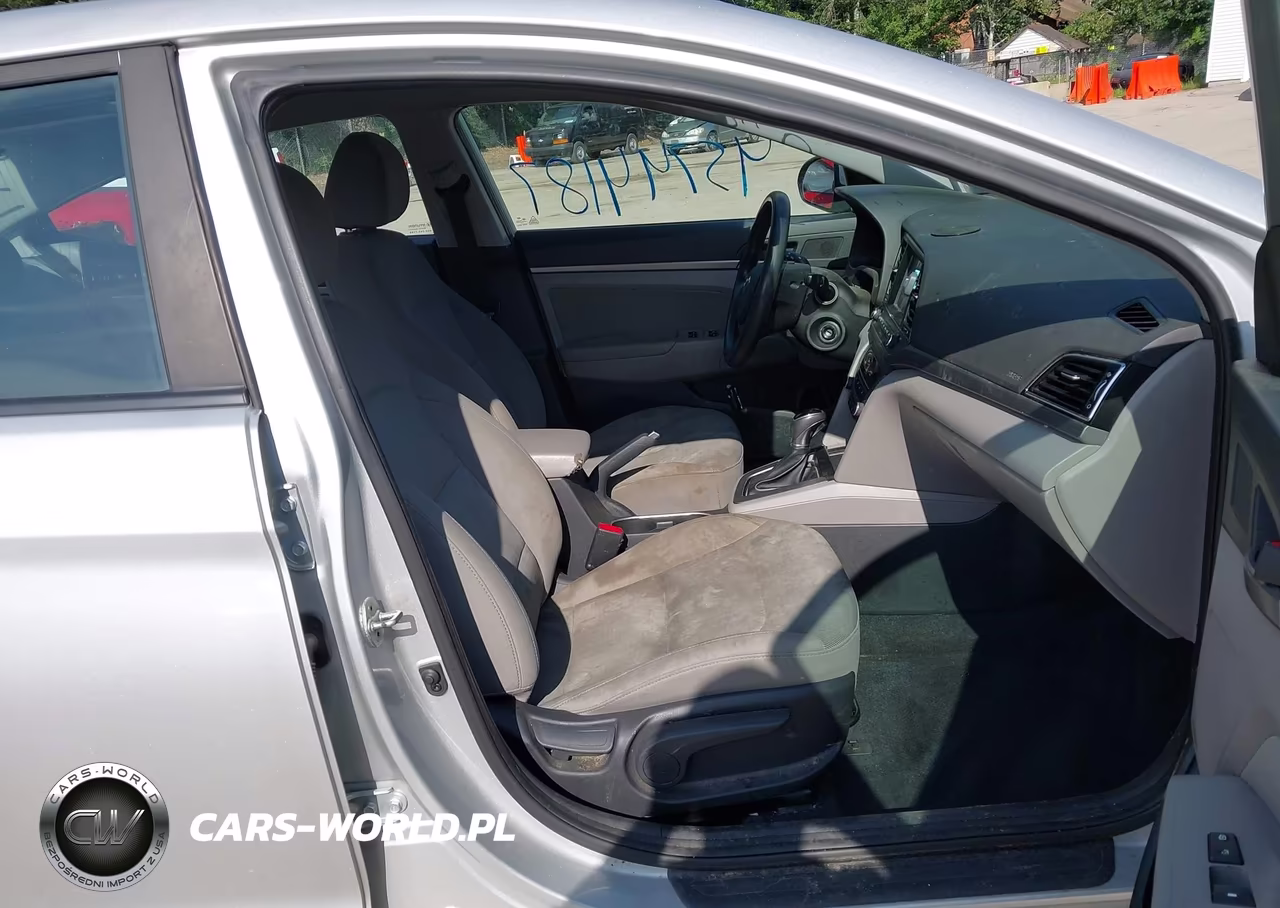 2018 Hyundai Elantra Sel VIN:5NPD84LF5JH238335 - 5