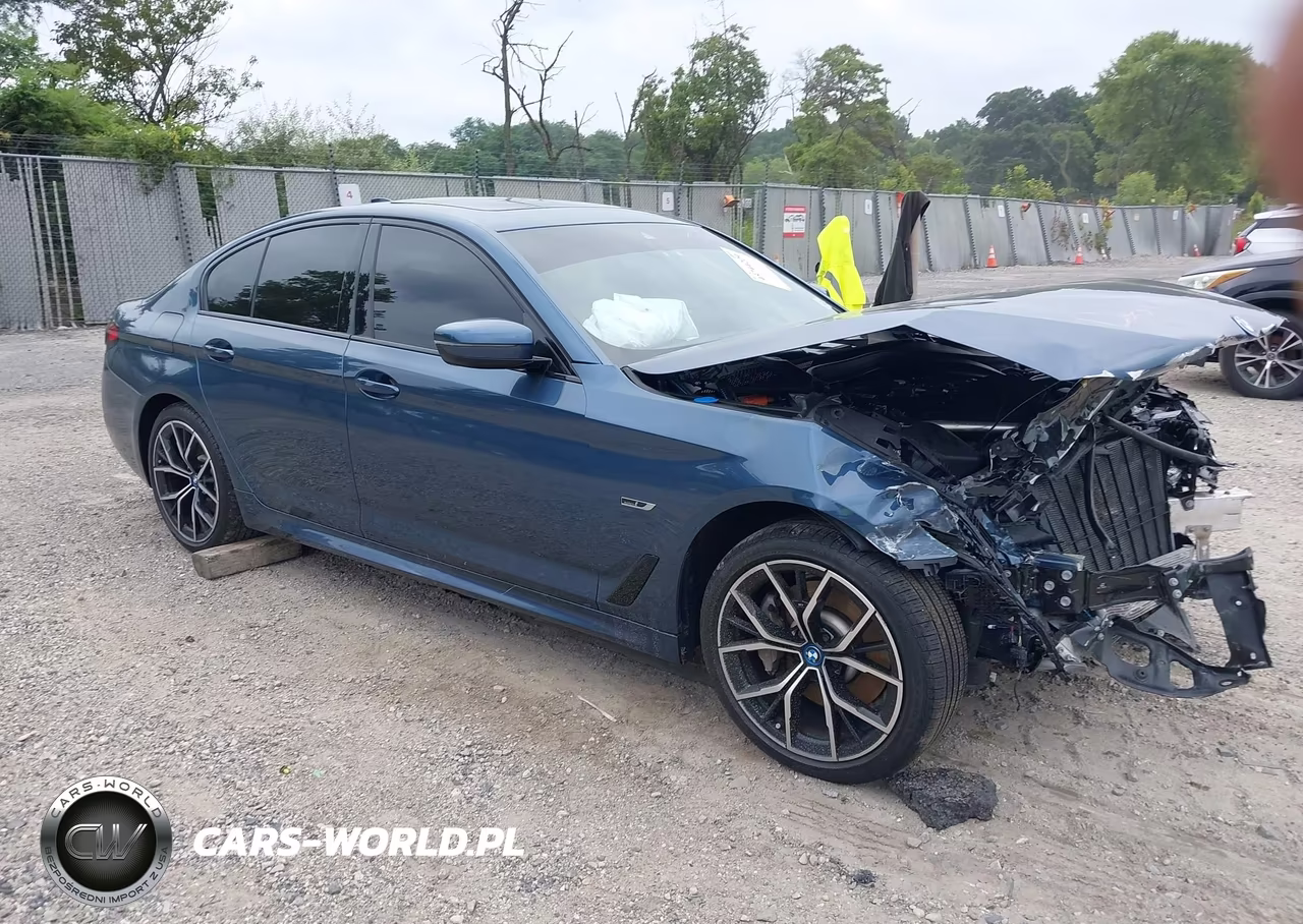 2023 BMW 530E xDrive – zdjęcie 1 z 16