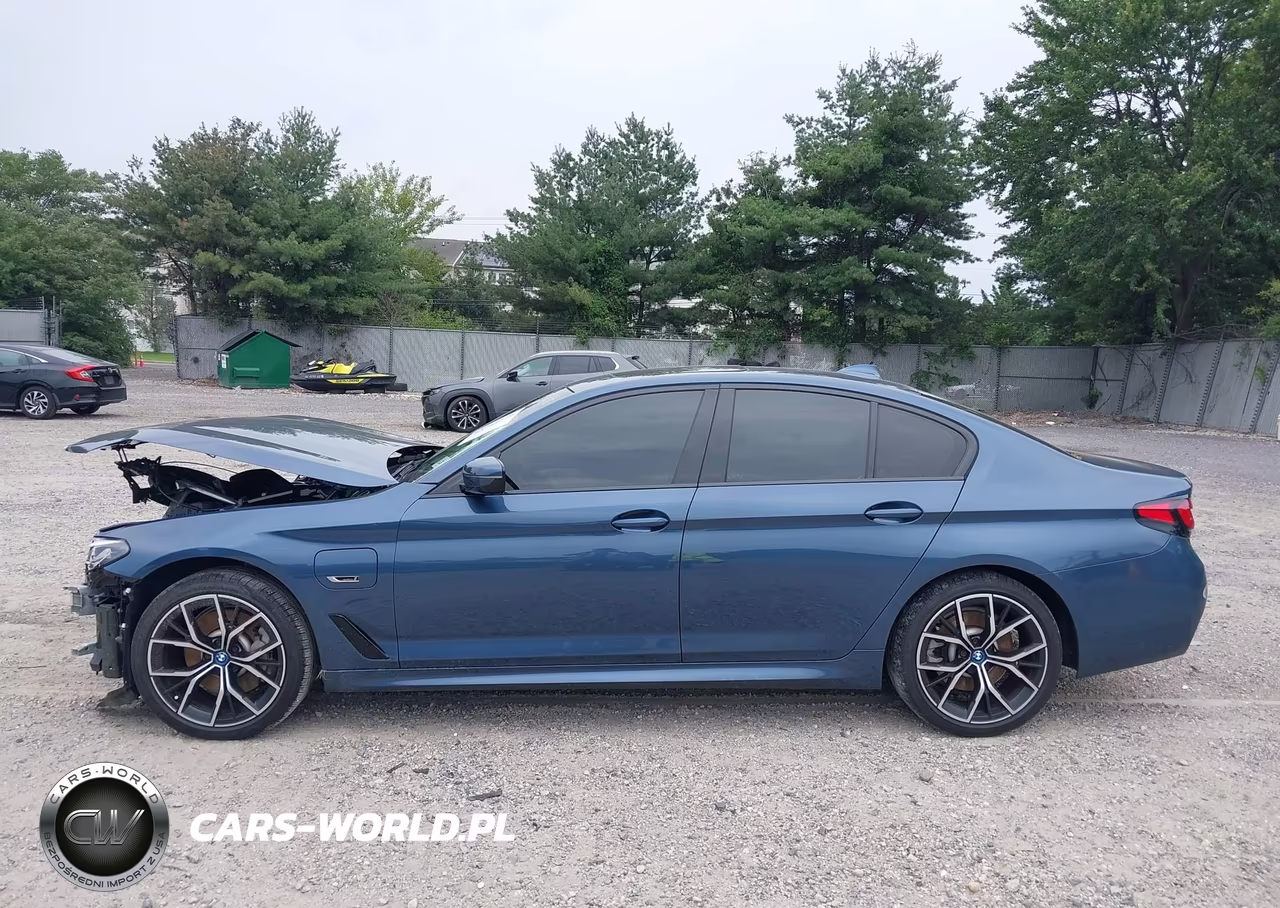 2023 BMW 530E xDrive VIN:WBA33AG06PCL98451 - 14