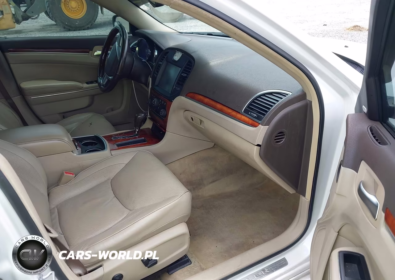 2011 Chrysler 300 Limited VIN:2C3CA5CG4BH528403 - 5
