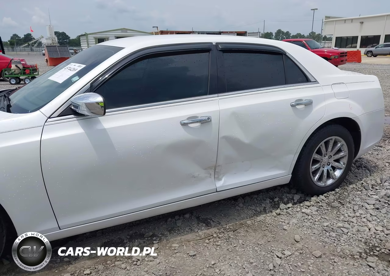 2011 Chrysler 300 Limited VIN:2C3CA5CG4BH528403 - 6