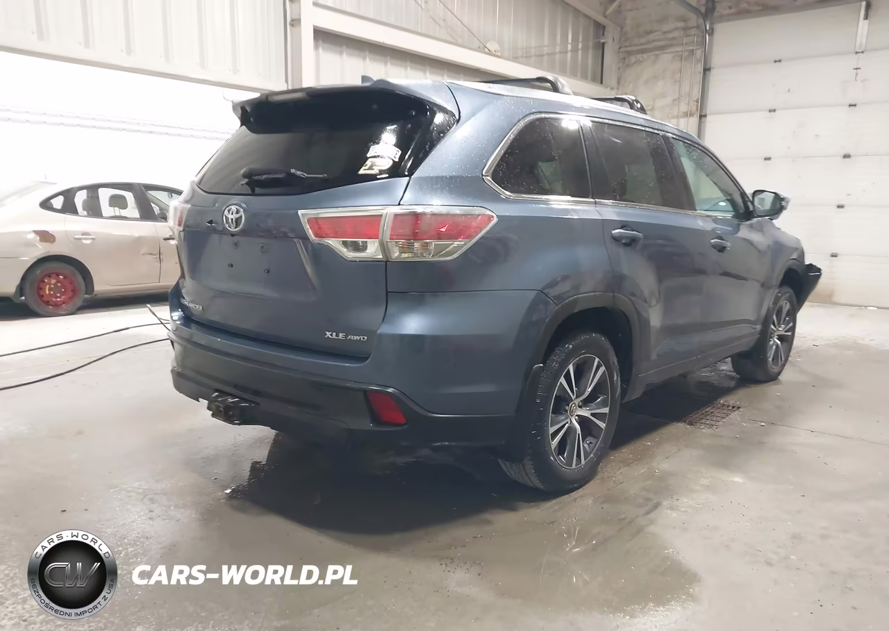 2016 Toyota Highlander Xle V6 VIN:5TDJKRFH0GS321351 - 4