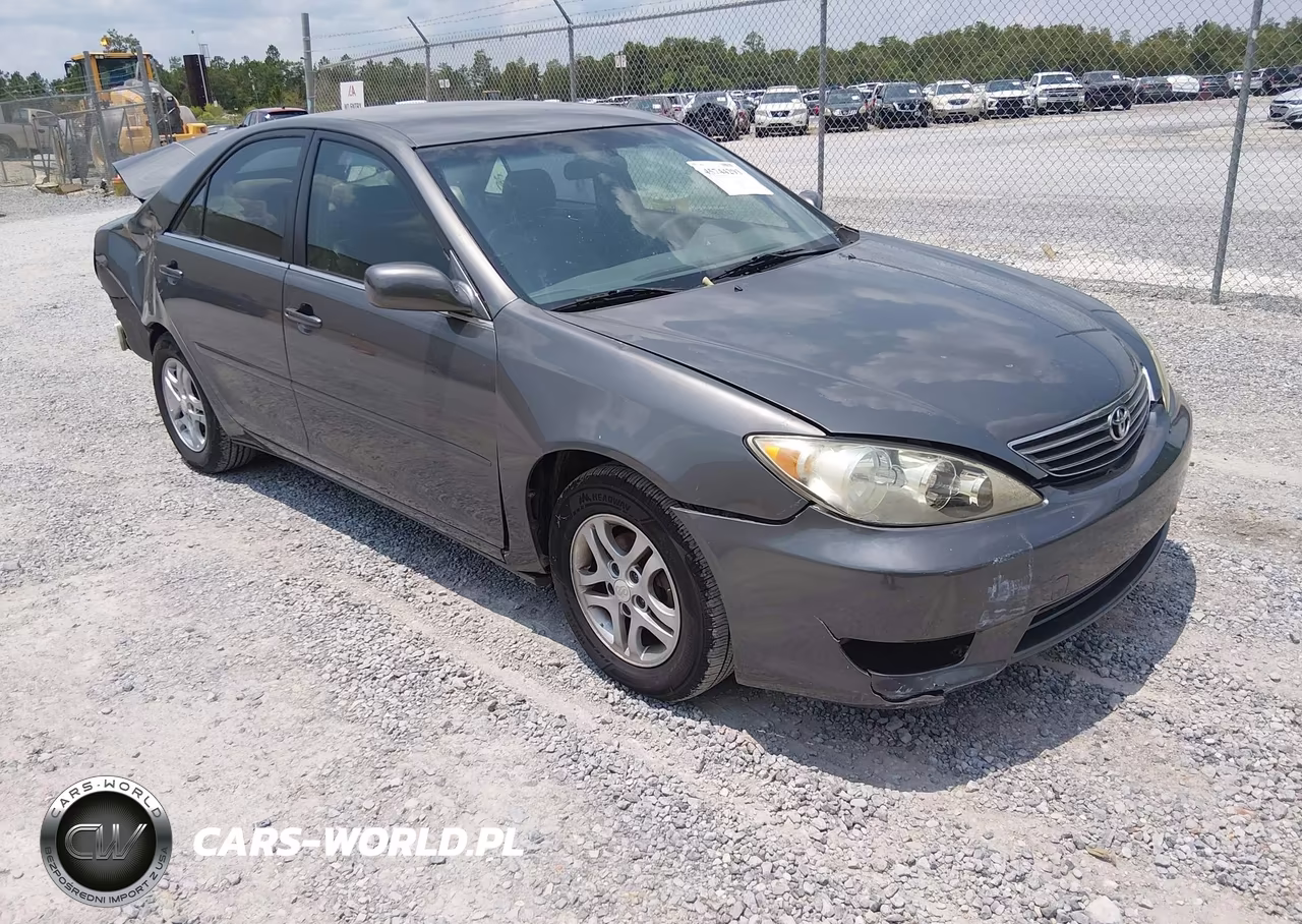 2005 Toyota Camry Std – zdjęcie 1 z 16