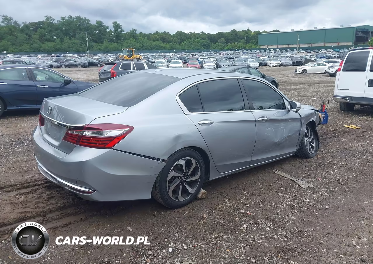 2017 Honda Accord Ex-L VIN:1HGCR2F86HA002564 - 4