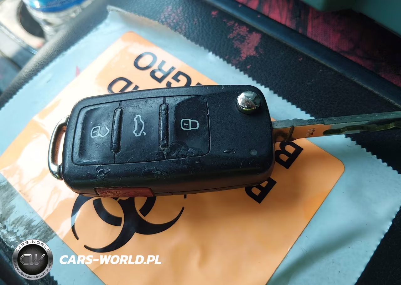 2019 Volkswagen Beetle VIN:3VW5DAAT7KM502557 - 11