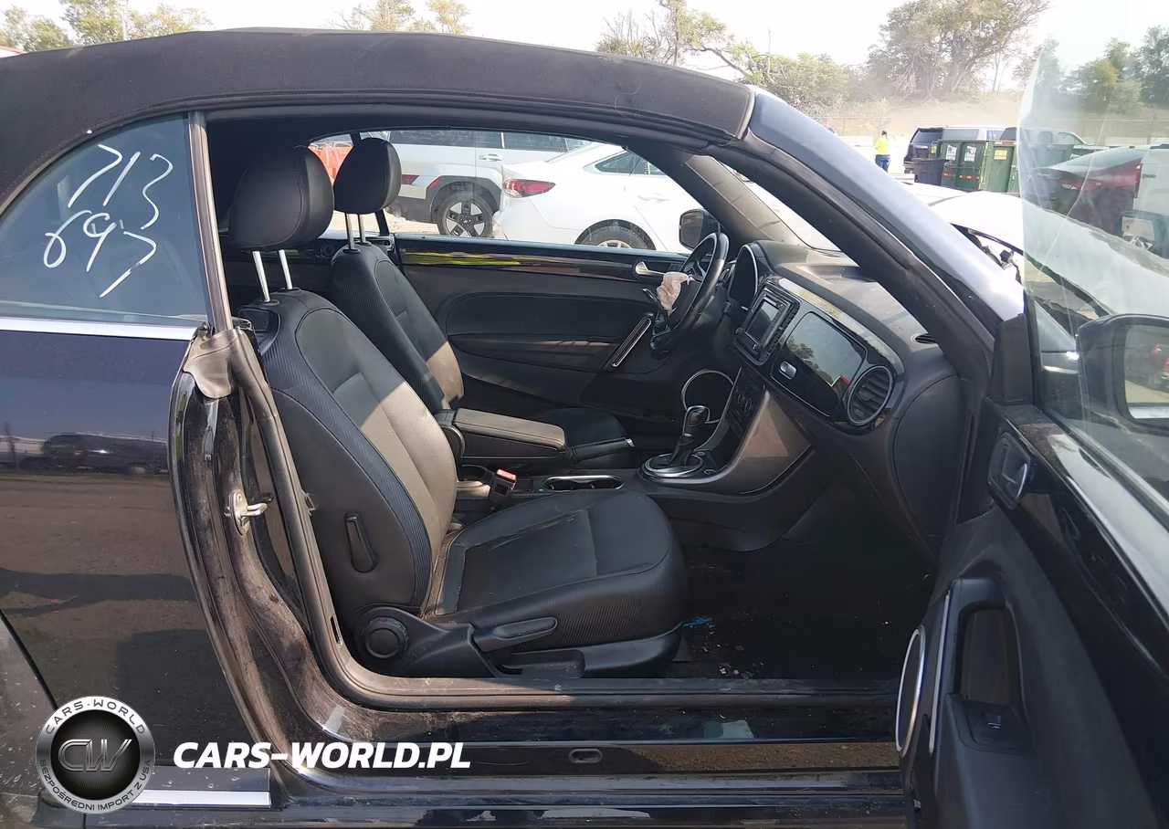 2019 Volkswagen Beetle VIN:3VW5DAAT7KM502557 - 5