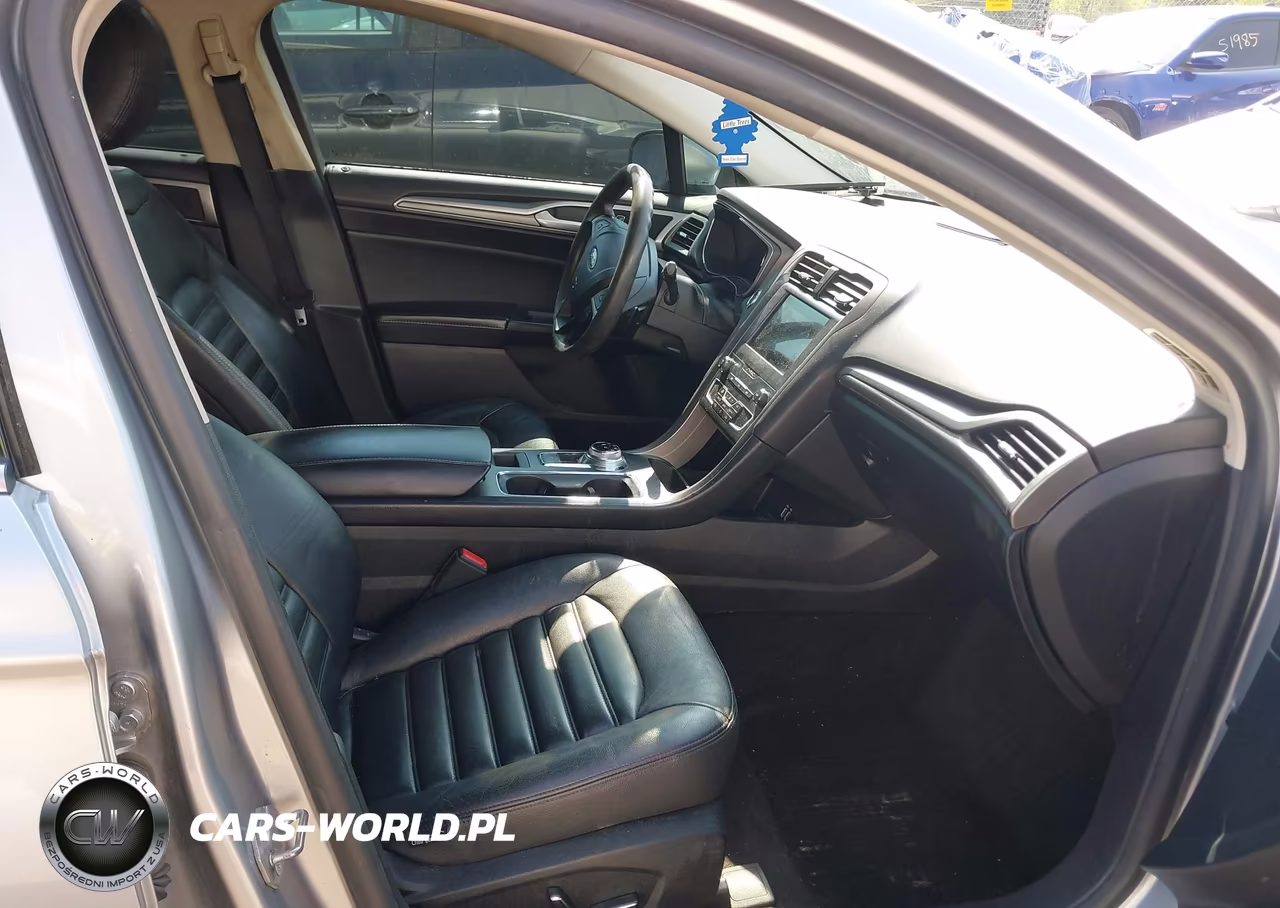 2020 Ford Fusion Se VIN:3FA6P0T98LR180094 - 5