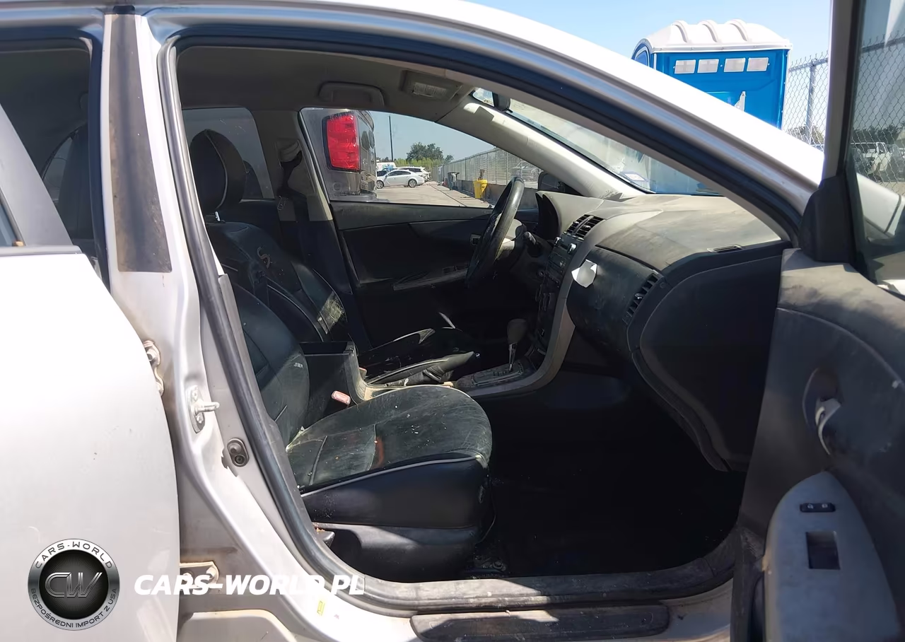 2011 Toyota Corolla S VIN:2T1BU4EE7BC681615 - 5