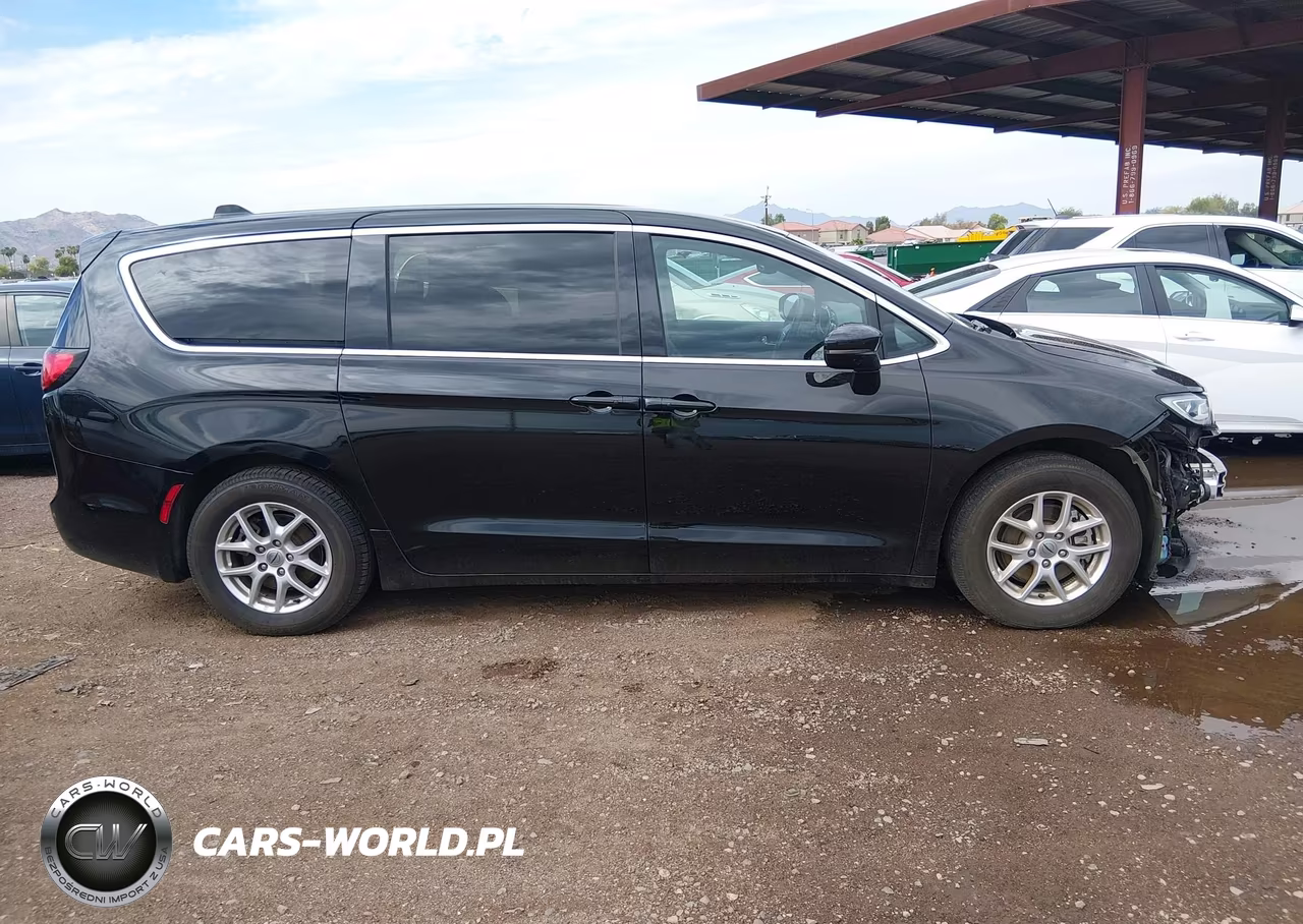 2025 Chrysler Pacifica Select VIN:2C4RC1BG9SR526800 - 12