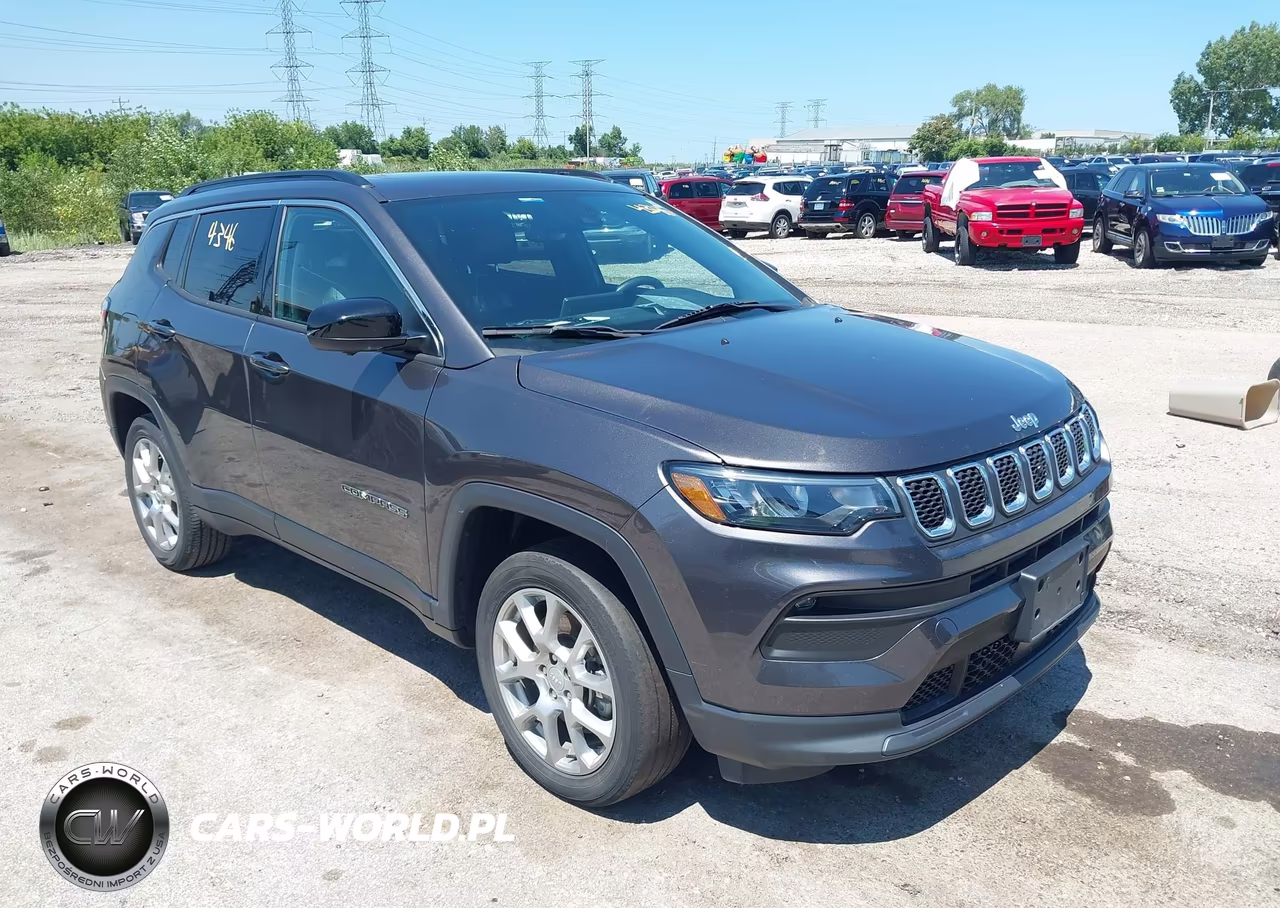 2023 Jeep Compass Latitude Lux Fwd – zdjęcie 1 z 16