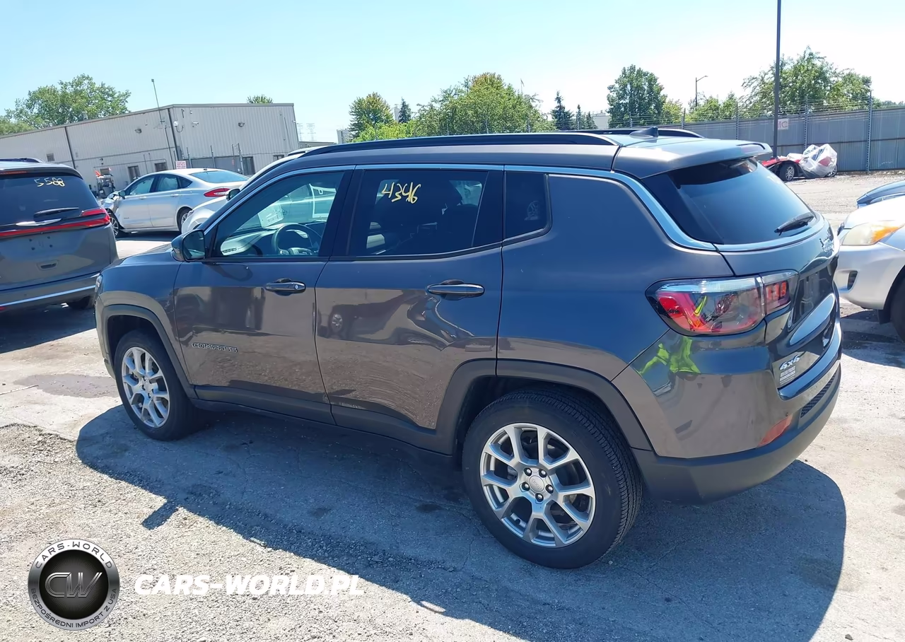 2023 Jeep Compass Latitude Lux Fwd VIN:3C4NJDFN7PT512977 - 3