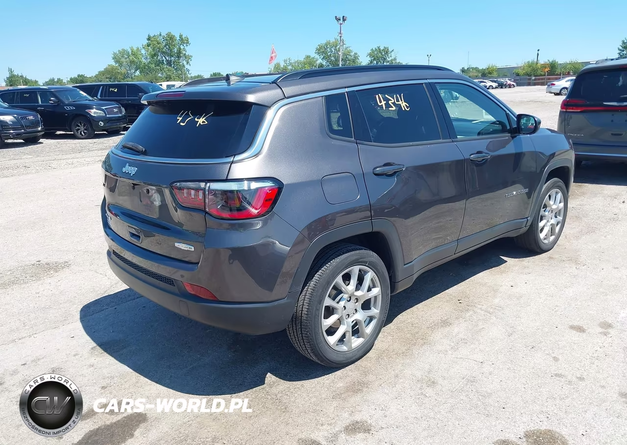 2023 Jeep Compass Latitude Lux Fwd VIN:3C4NJDFN7PT512977 - 4