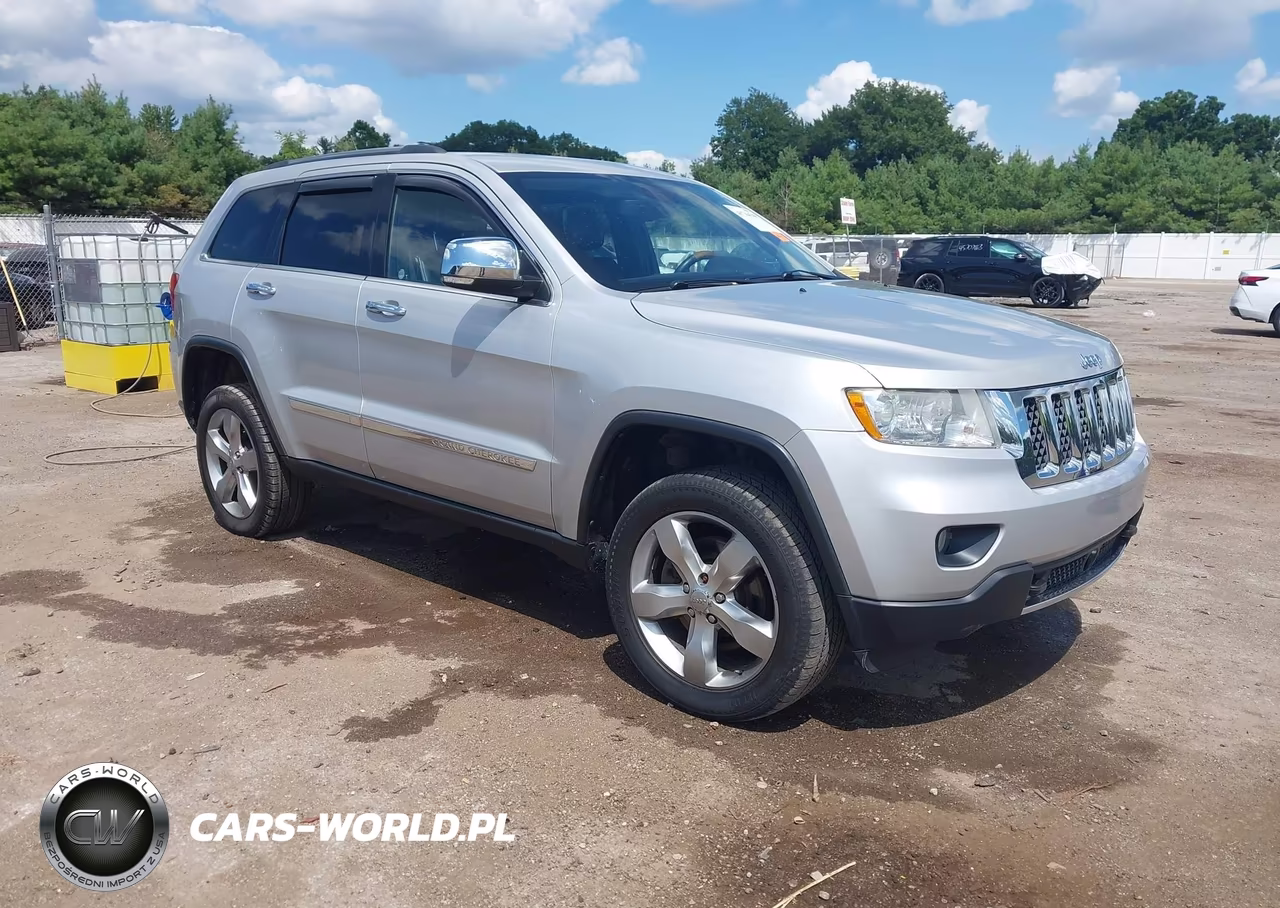 2013 Jeep Grand Cherokee Overland – zdjęcie 1 z 17
