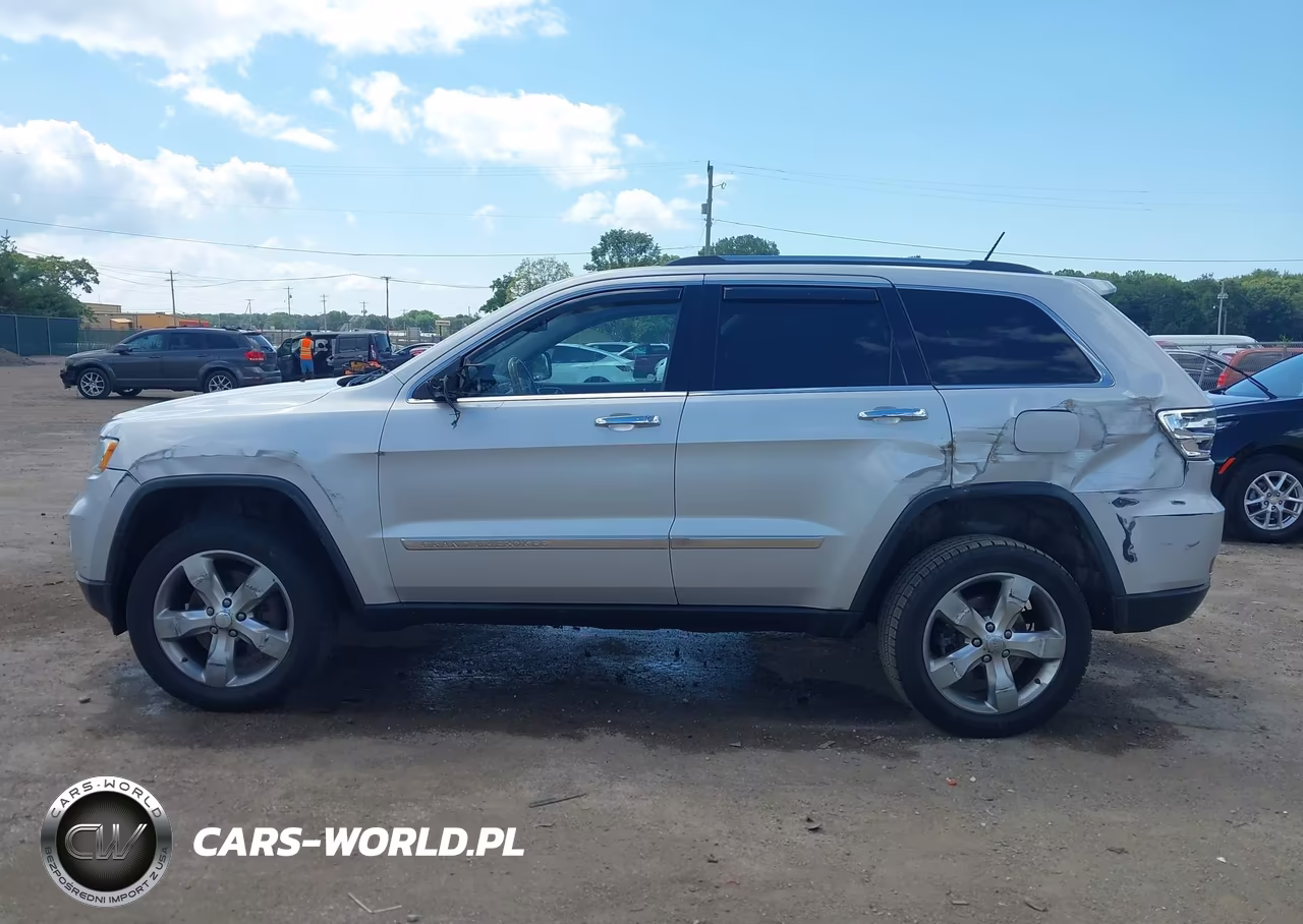 2013 Jeep Grand Cherokee Overland VIN:1C4RJFCT2DC525000 - 14