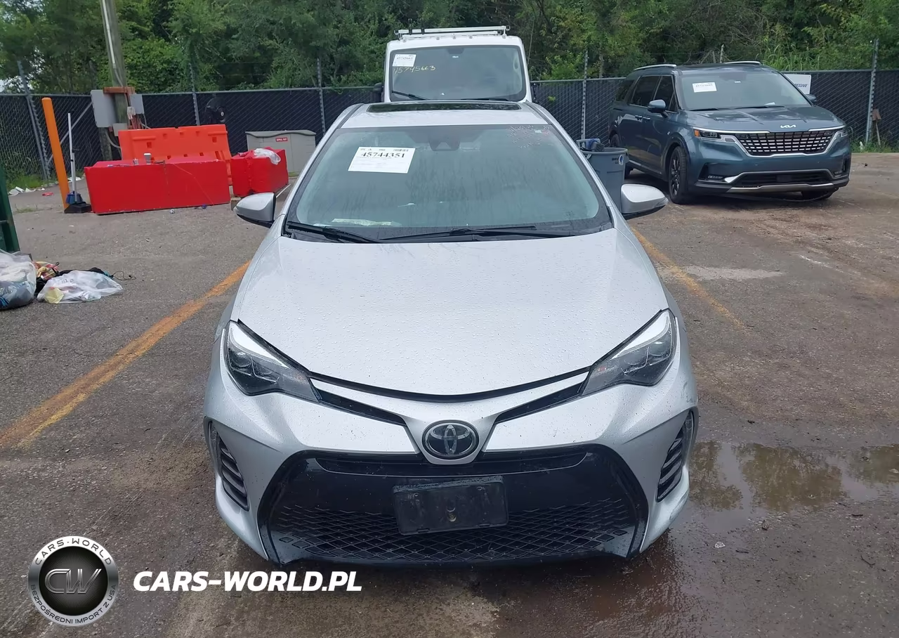 2017 Toyota Corolla Se Special Edition VIN:5YFBURHE0HP616395 - 13