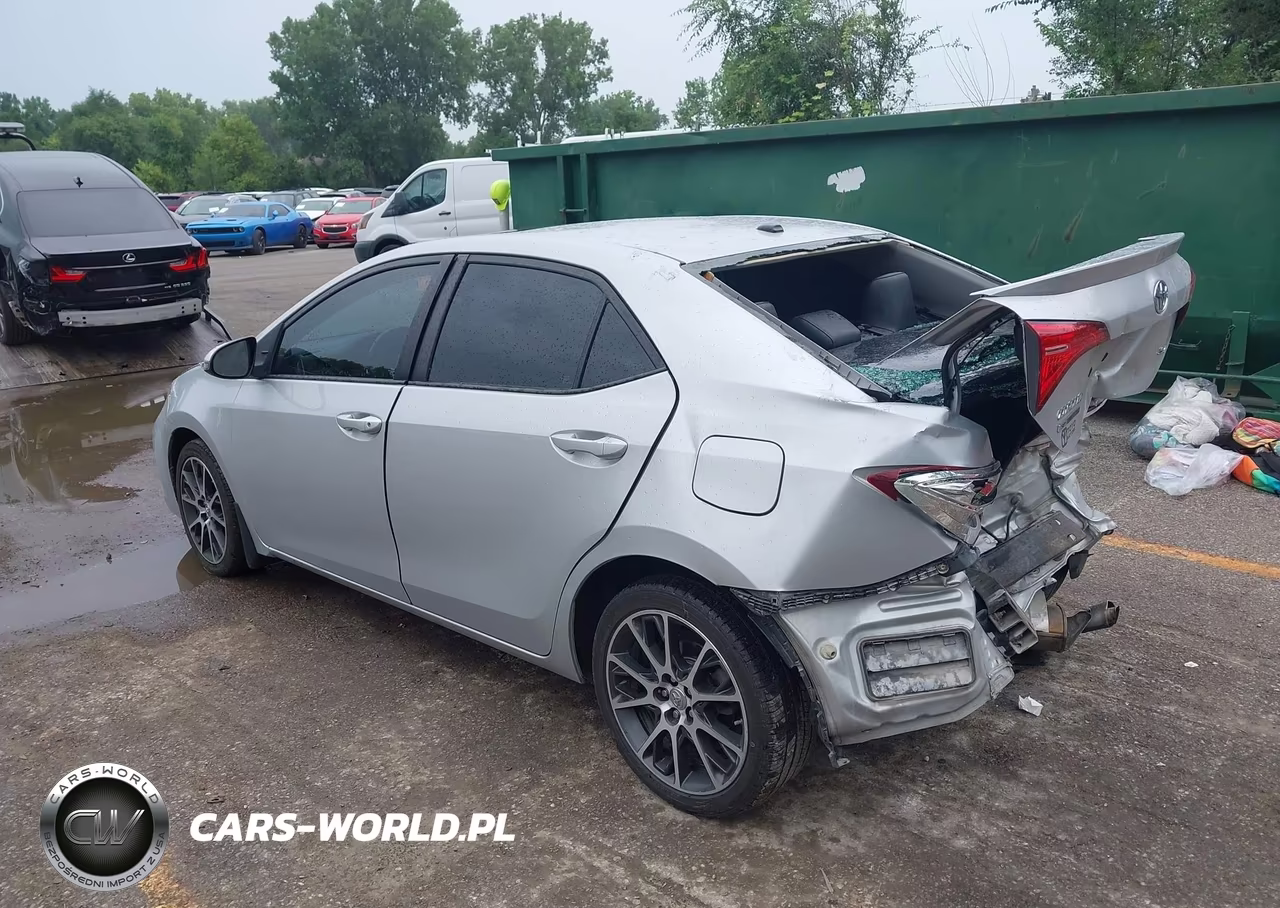 2017 Toyota Corolla Se Special Edition VIN:5YFBURHE0HP616395 - 3