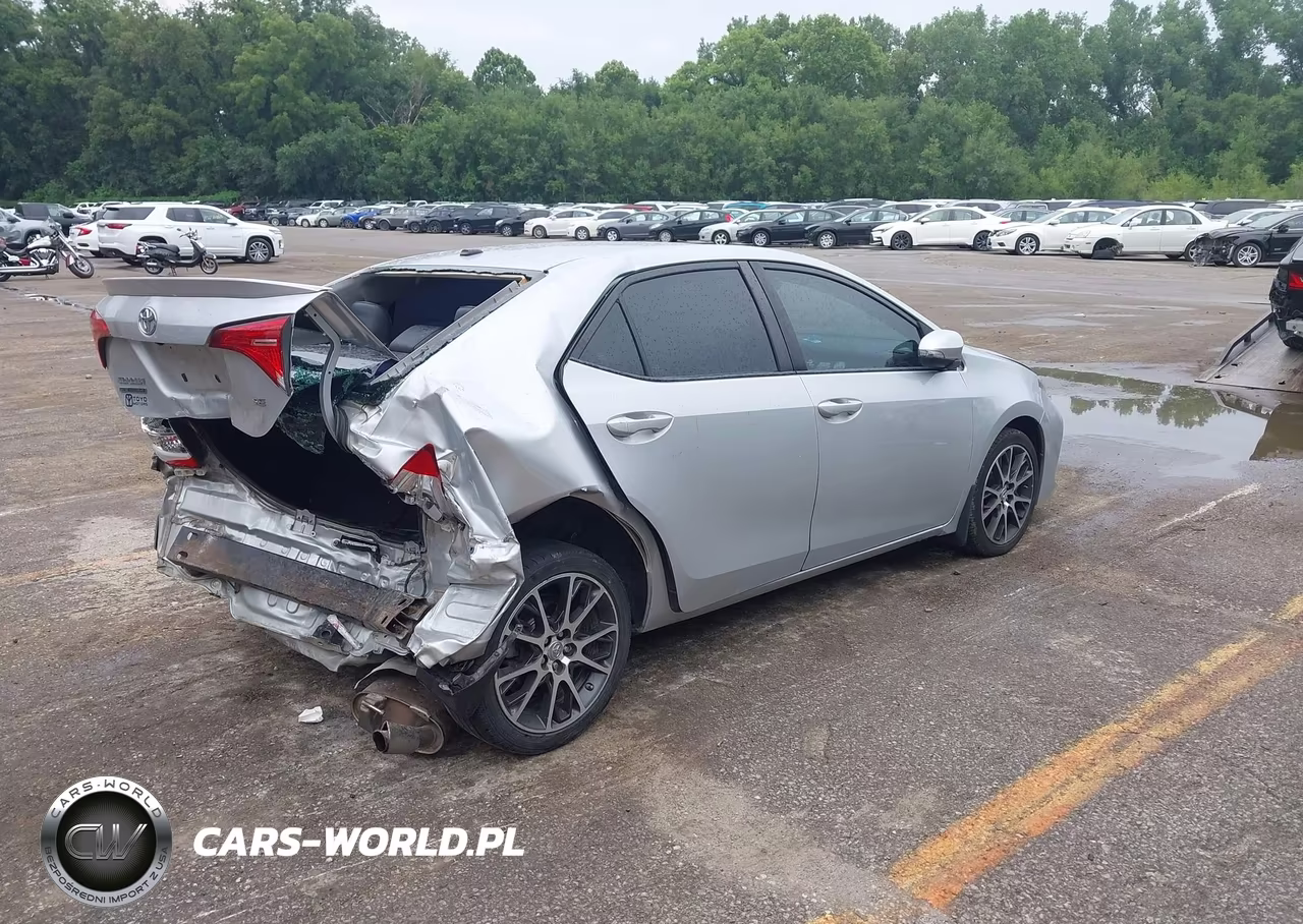 2017 Toyota Corolla Se Special Edition VIN:5YFBURHE0HP616395 - 4