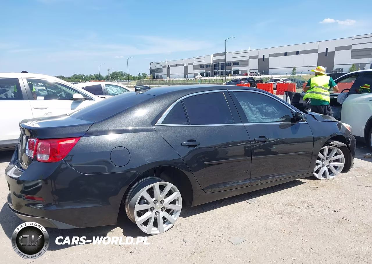 2015 Chevrolet Malibu 2Lt VIN:1G11D5SL0FF315943 - 13