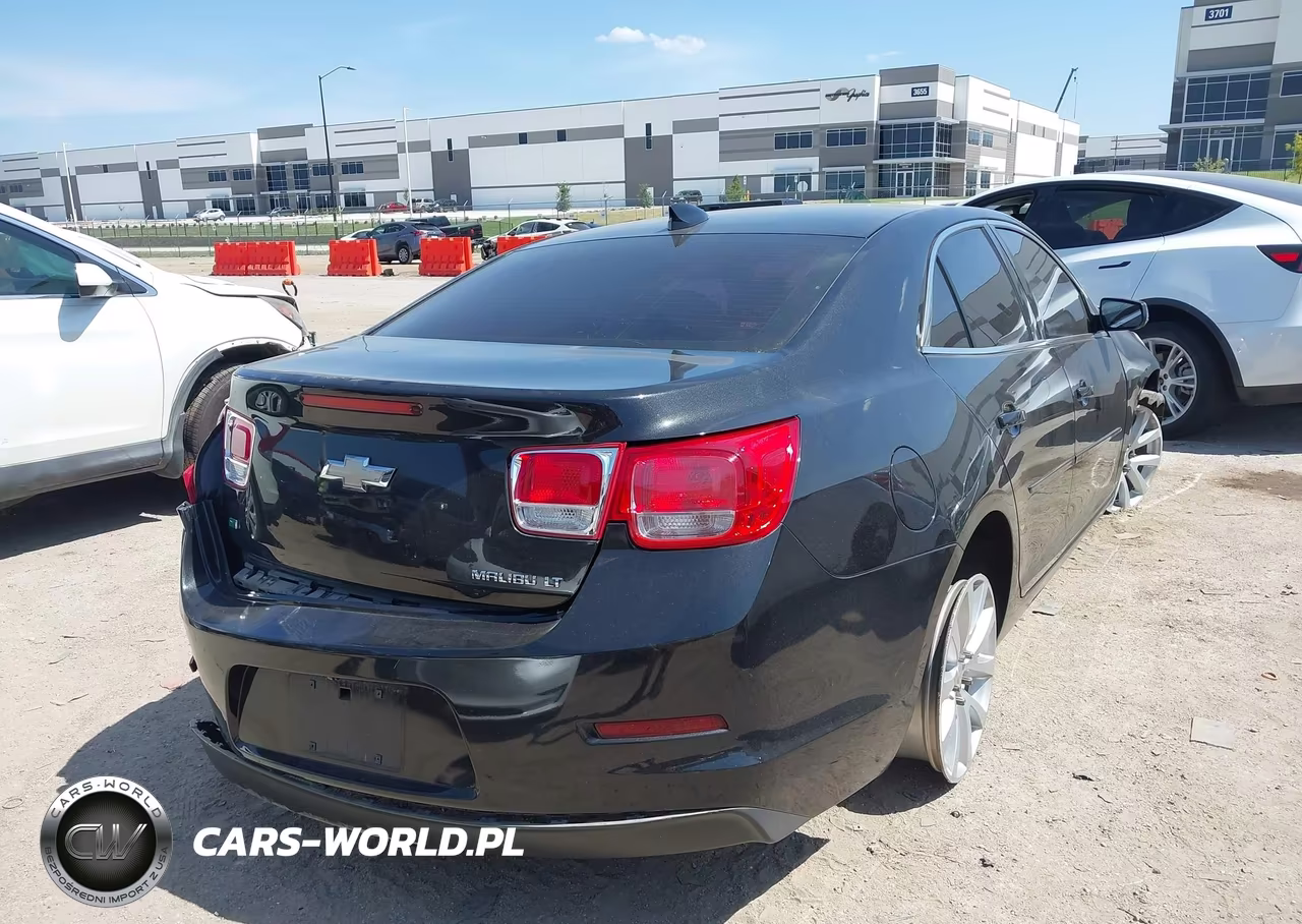 2015 Chevrolet Malibu 2Lt VIN:1G11D5SL0FF315943 - 4