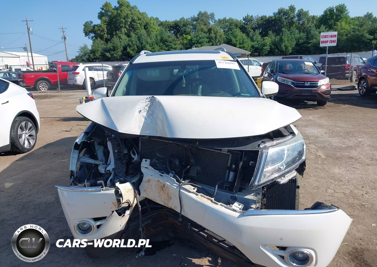 2015 Nissan Pathfinder Platinum VIN:5N1AR2MM7FC626831 - 13