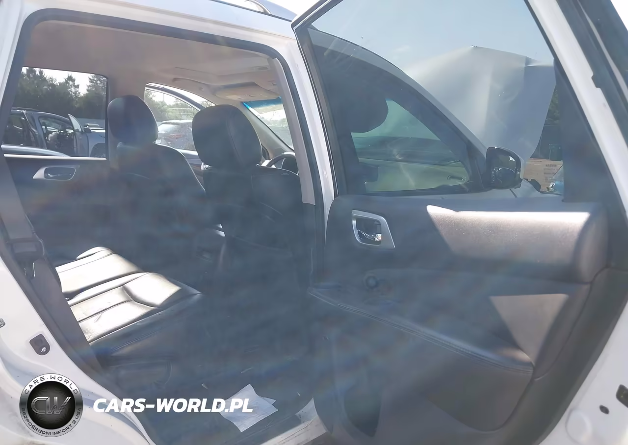 2015 Nissan Pathfinder Platinum VIN:5N1AR2MM7FC626831 - 8