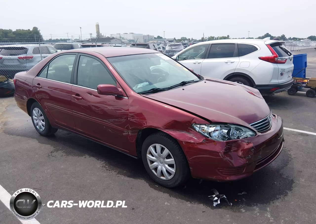 2005 Toyota Camry Le – zdjęcie 1 z 17