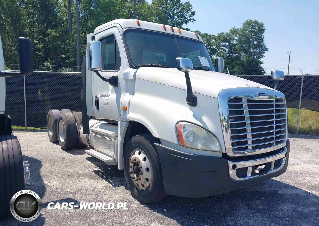 2015 Freightliner Cascadia 125