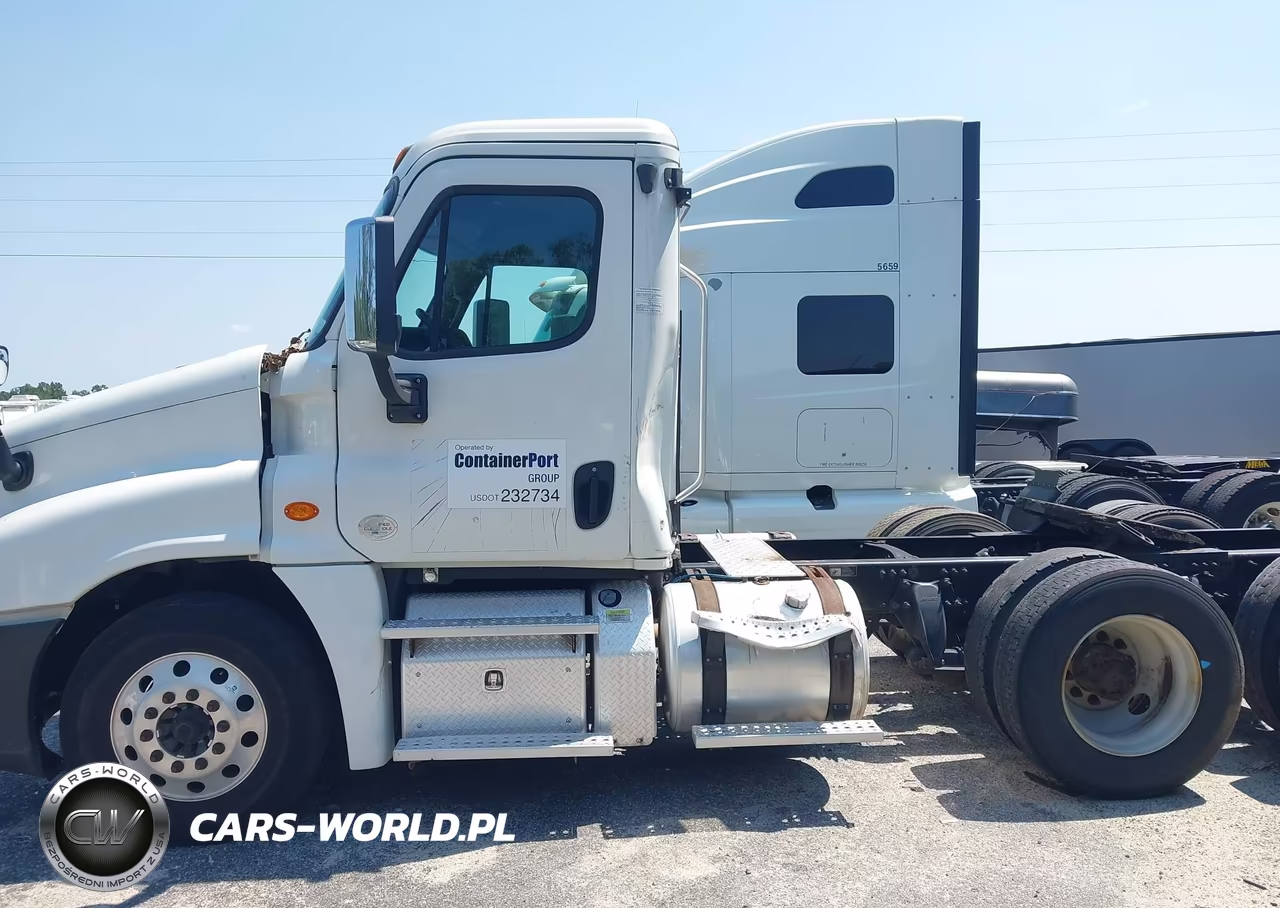 2015 Freightliner Cascadia 125 VIN:3AKJGEDV5FSGL1109 - 14