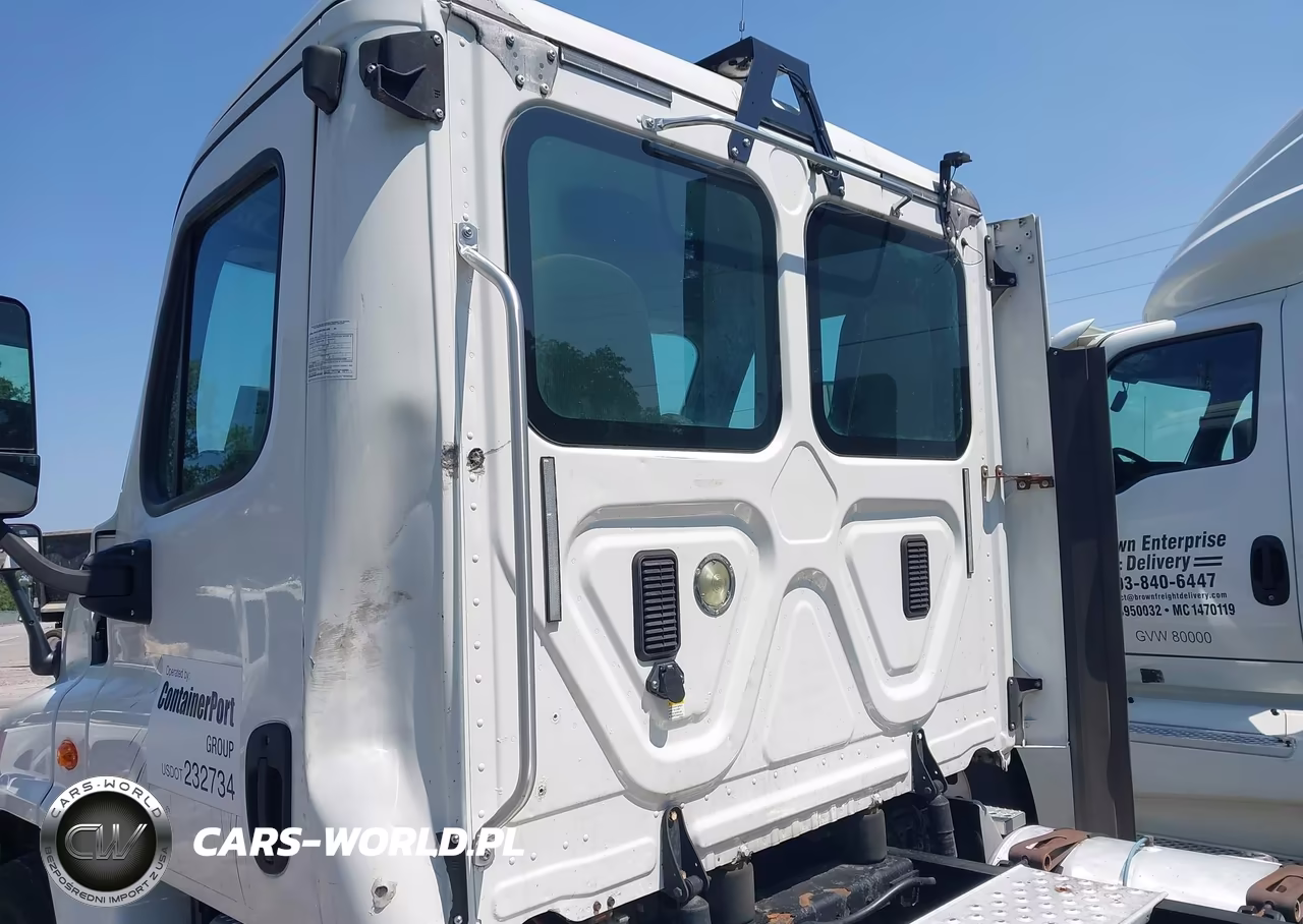 2015 Freightliner Cascadia 125 VIN:3AKJGEDV5FSGL1109 - 6